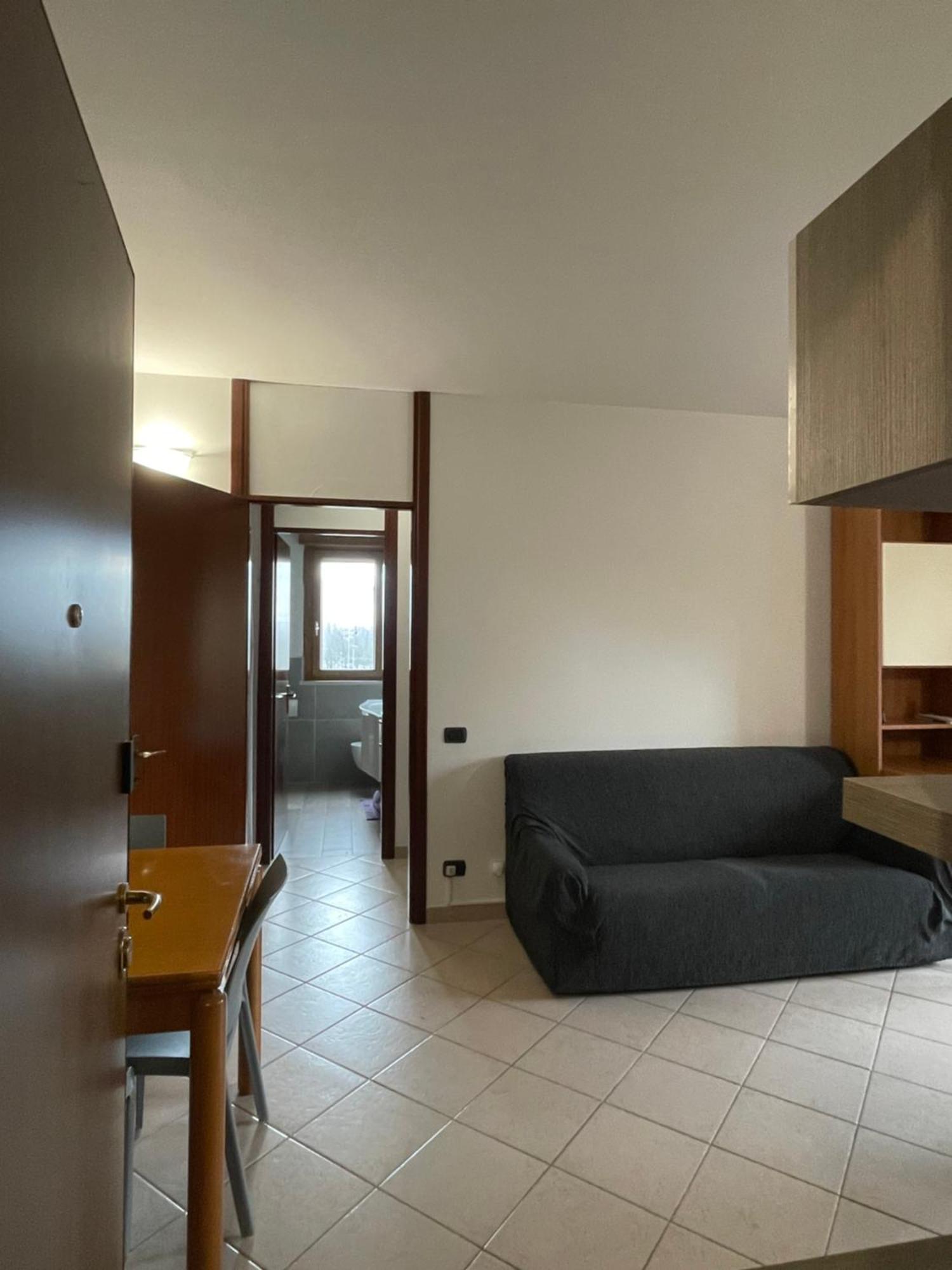 Pm 2 Via De Gasperi Guest House Rozzano Εξωτερικό φωτογραφία